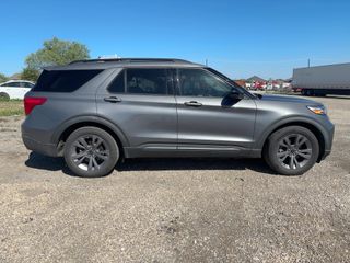 2022 Ford Explorer XLT - Exterior Side Passenger